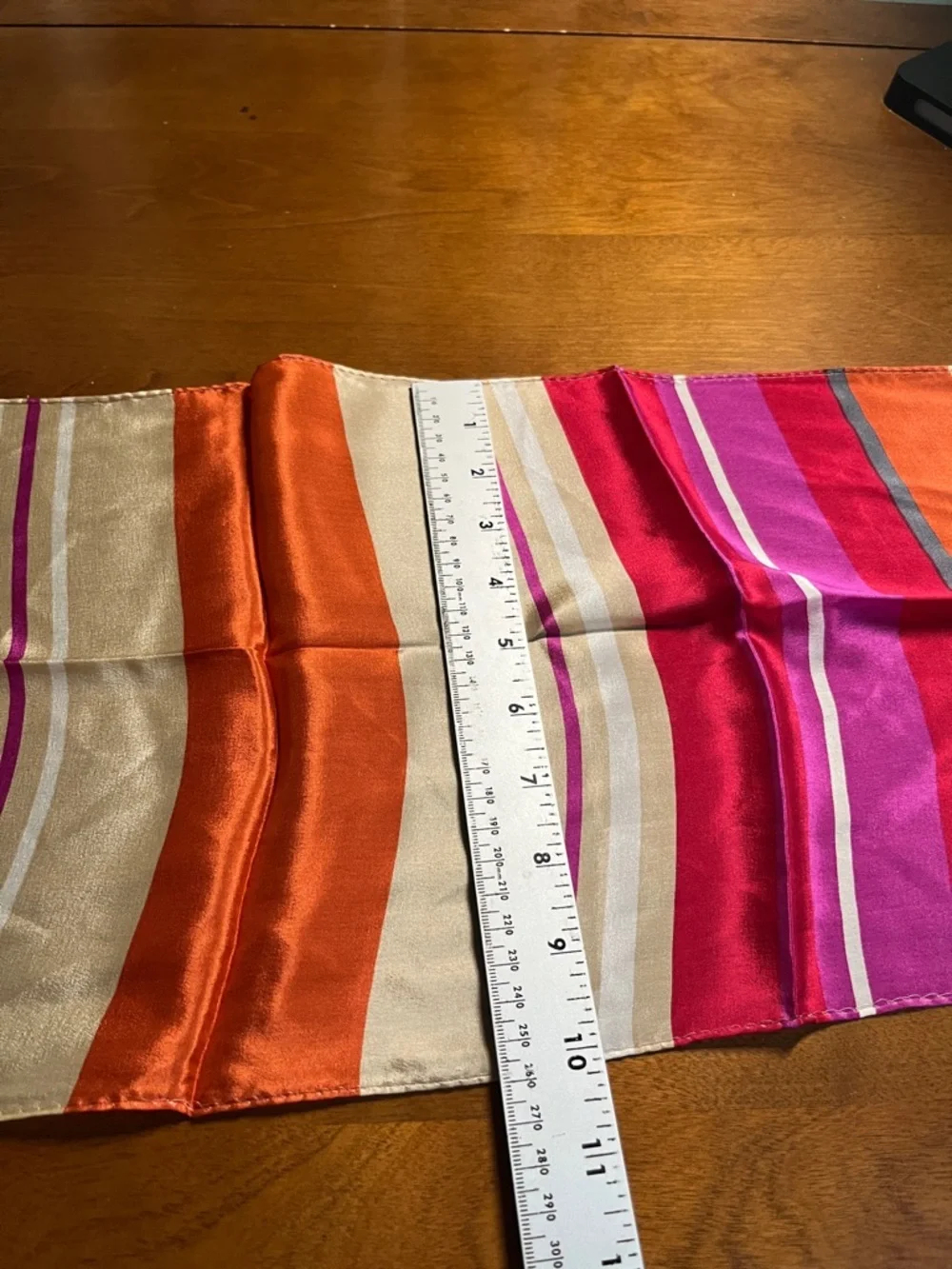Liz Claiborne silky liz